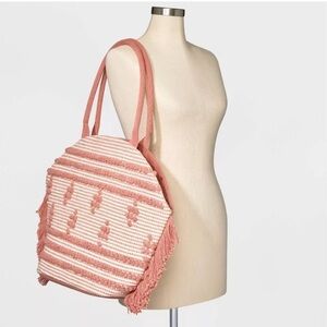Shade & Shore Rose Pink Straw Fringe Tote Handbag